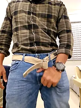 Snapshot of shakir12340 chatting on 8, 9, 2025 shakir12340 online show from 8, 9, 2025