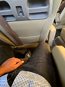 Snapshot of shakir12340 chatting on 11, 9, 2025 shakir12340 online show from 11, 9, 2025