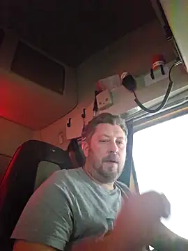 Snapshot of ktmtom247 chatting on 26, 11, 2025 ktmtom247 online show from 26, 11, 2025