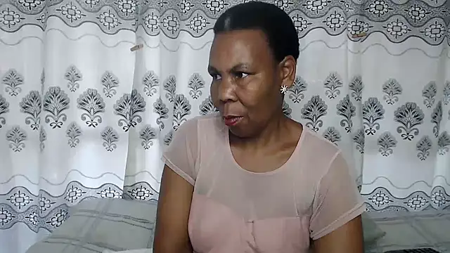 Snapshot of SuperNova40 chatting on 6, 2, 2025 SuperNova40 online show from 6, 2, 2025