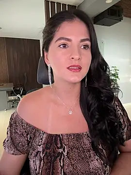 Snapshot of Carolina_Novoa chatting on 3, 10, 2025 Carolina Novoa online show from 3, 10, 2025