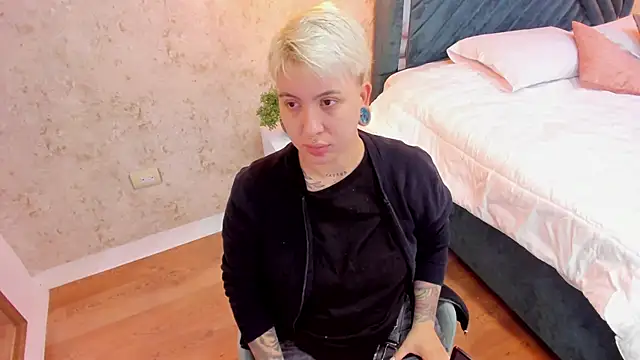 Snapshot of amy_ink chatting on 14, 1, 2025 amy ink online show from 14, 1, 2025
