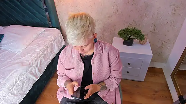 Snapshot of amy_ink chatting on 17, 2, 2025 amy ink online show from 17, 2, 2025