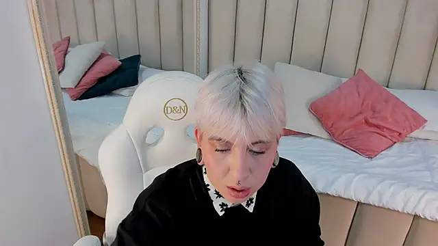 Snapshot of amy_ink chatting on 13, 9, 2025 amy ink online show from 13, 9, 2025