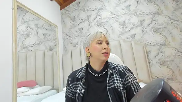 Snapshot of amy_ink chatting on 3, 10, 2025 amy ink online show from 3, 10, 2025