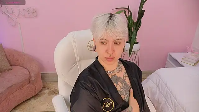 Snapshot of amy_ink chatting on 12, 10, 2025 amy ink online show from 12, 10, 2025