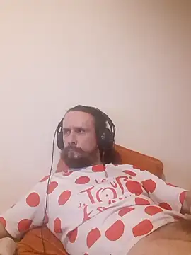 Snapshot of MishikoriXXX chatting on 5, 3, 2025 MishikoriXXX online show from 5, 3, 2025