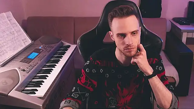 Snapshot of Sweetparker chatting on 13, 12, 2025 Sweetparker online show from 13, 12, 2025