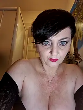 Snapshot of lucillabollente chatting on 12, 10, 2025 lucillabollente online show from 12, 10, 2025