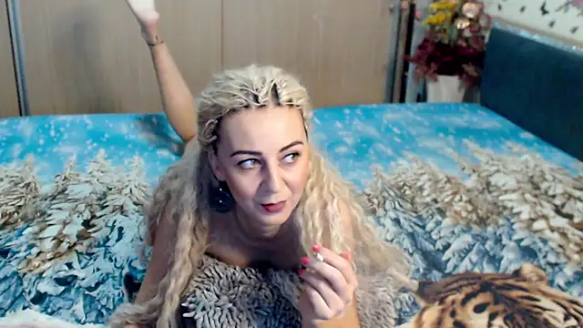 Snapshot of MirabelaSweet chatting on 15, 3, 2025 MirabelaSweet online show from 15, 3, 2025