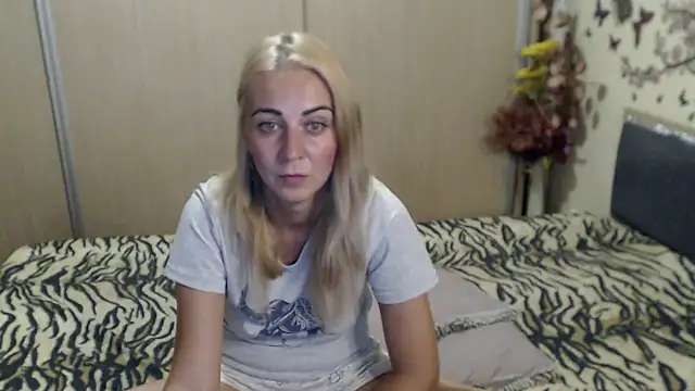 Snapshot of MirabelaSweet chatting on 7, 7, 2026 MirabelaSweet online show from 7, 7, 2026