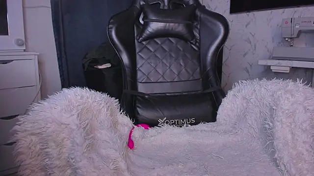 Lisegg  online show from 5, 2, 2025