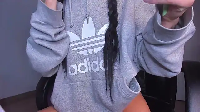 Lisegg  online show from 3, 12, 2025