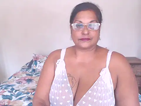 Snapshot of sexylax17 chatting on 14, 10, 2025 sexylax17 online show from 14, 10, 2025