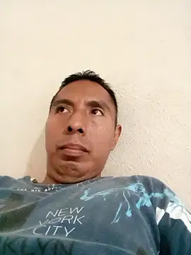 Snapshot of desnudo_Sexoxo chatting on 31, 12, 2024 desnudo Sexoxo online show from 31, 12, 2024