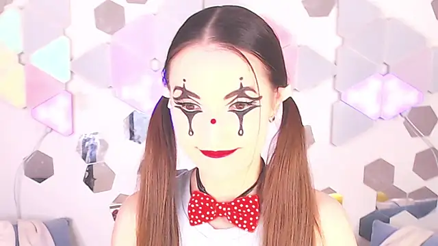 Snapshot of LexiKiss chatting on 11, 11, 2025 LexiKiss online show from 11, 11, 2025