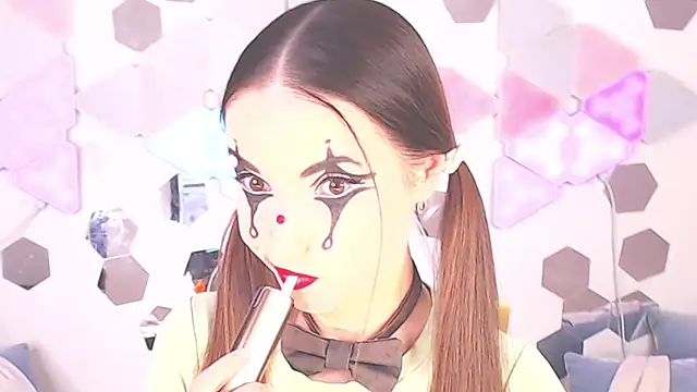 Snapshot of LexiKiss chatting on 15, 11, 2025 LexiKiss online show from 15, 11, 2025