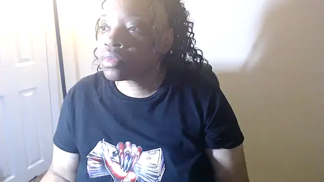 Snapshot of Sexymona1218 chatting on 16, 6, 2026 Sexymona1218 online show from 16, 6, 2026