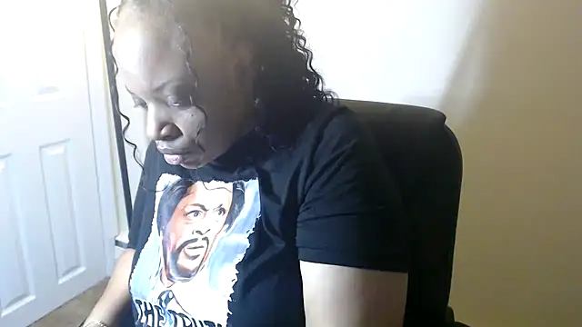 Snapshot of Sexymona1218 chatting on 18, 6, 2026 Sexymona1218 online show from 18, 6, 2026