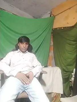 Snapshot of desiboy1101 chatting on 14, 12, 2025 desiboy1101 online show from 14, 12, 2025