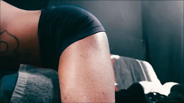 iBreakHeartz online show from 6, 12, 2024