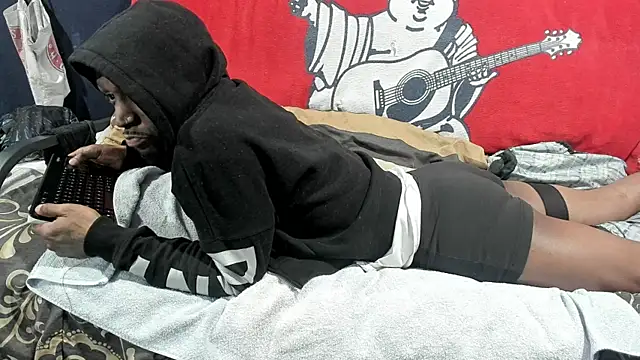 iBreakHeartz online show from 26, 12, 2024