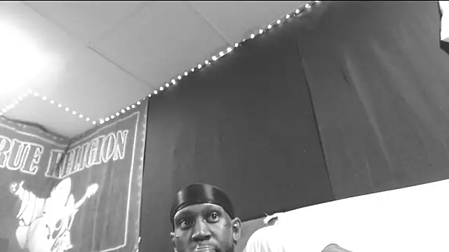 iBreakHeartz online show from 21, 9, 2025