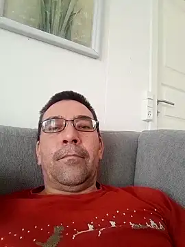 dick81 online show from 7, 4, 2026