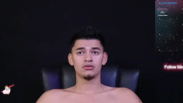 Snapshot of VikoHands chatting on 24, 1, 2025 VikoHands online show from 24, 1, 2025