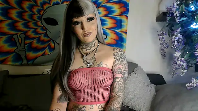 Snapshot of RoxxyInk chatting on 9, 1, 2025 RoxxyInk online show from 9, 1, 2025