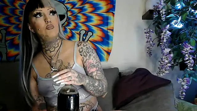 Snapshot of RoxxyInk chatting on 14, 1, 2025 RoxxyInk online show from 14, 1, 2025