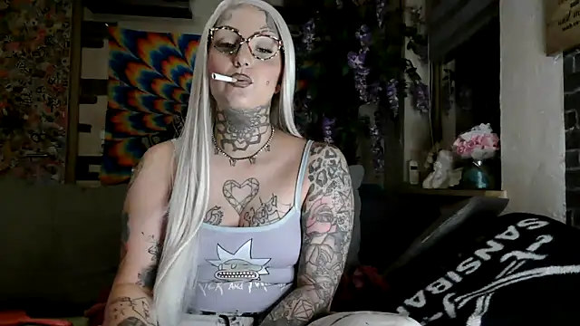 Snapshot of RoxxyInk chatting on 28, 9, 2025 RoxxyInk online show from 28, 9, 2025