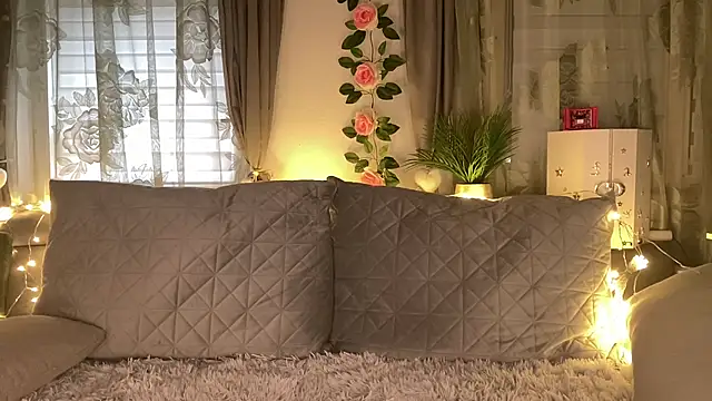 Snapshot of Monageil chatting on 20, 11, 2025 Monageil online show from 20, 11, 2025