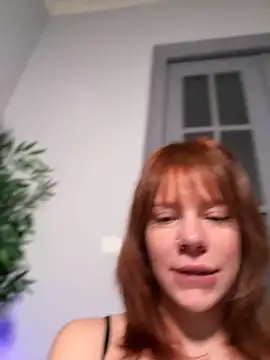 Snapshot of Oopsfoxy chatting on 25, 10, 2025 Oopsfoxy online show from 25, 10, 2025