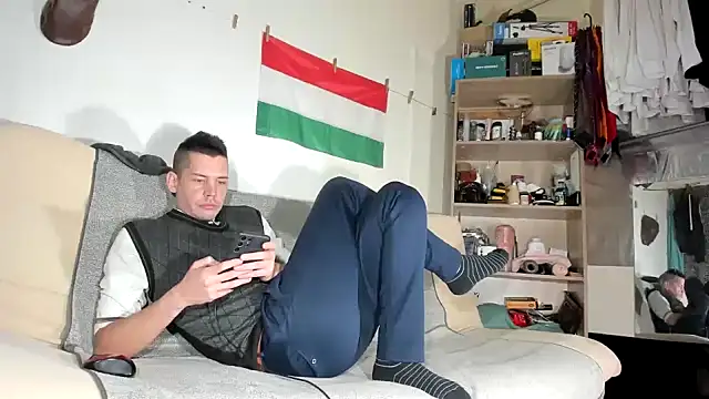 viraglaci18xh online show from 18, 1, 2026