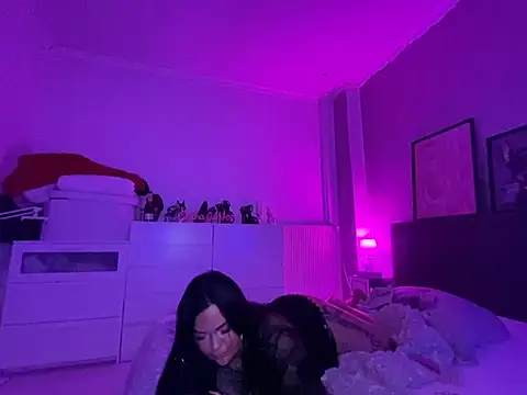 Snapshot of _MelinaCurves_ chatting on 25, 1, 2025 MelinaCurves online show from 25, 1, 2025