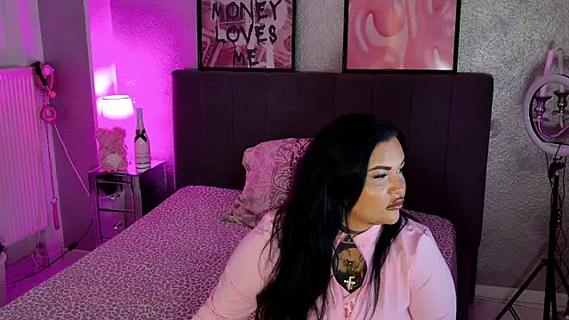 Snapshot of _MelinaCurves_ chatting on 28, 2, 2025 MelinaCurves online show from 28, 2, 2025