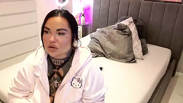 Snapshot of _MelinaCurves_ chatting on 15, 3, 2025 MelinaCurves online show from 15, 3, 2025