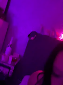 Snapshot of _MelinaCurves_ chatting on 25, 9, 2025 MelinaCurves online show from 25, 9, 2025