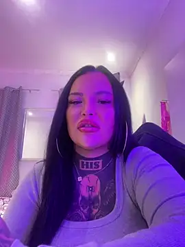 Snapshot of _MelinaCurves_ chatting on 28, 9, 2025 MelinaCurves online show from 28, 9, 2025