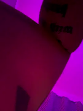 Snapshot of _MelinaCurves_ chatting on 19, 10, 2025 MelinaCurves online show from 19, 10, 2025