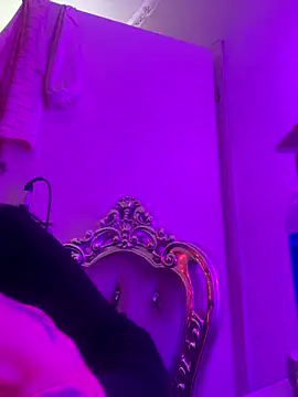 Snapshot of _MelinaCurves_ chatting on 28, 11, 2025 MelinaCurves online show from 28, 11, 2025