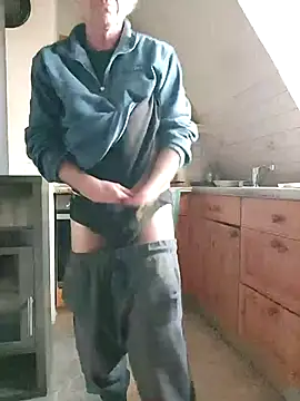 Snapshot of Torture_cock_balls chatting on 11, 11, 2025 Torture cock balls online show from 11, 11, 2025