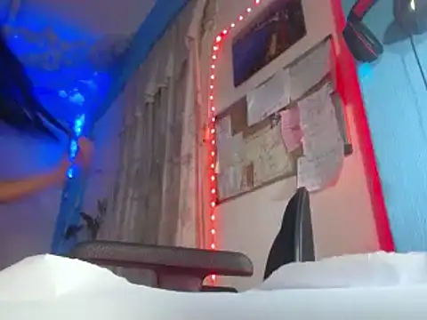 ERIKA-THEDOLL online show from 8, 12, 2024