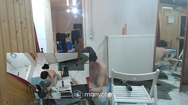 Snapshot of boytoy07 chatting on 21, 12, 2025 boytoy07 online show from 21, 12, 2025