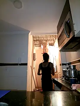 Snapshot of africa_deluxe chatting on 21, 3, 2025 africa deluxe online show from 21, 3, 2025