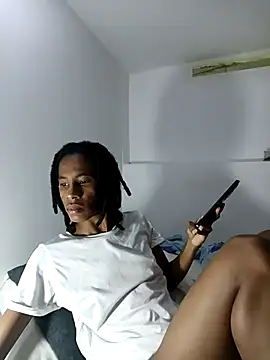 Snapshot of africa_deluxe chatting on 18, 11, 2025 africa deluxe online show from 18, 11, 2025