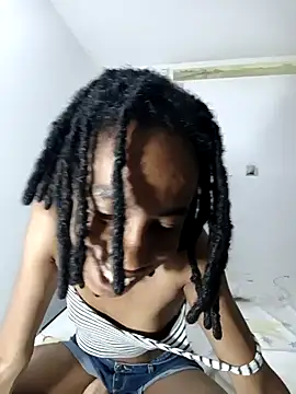 Snapshot of africa_deluxe chatting on 22, 11, 2025 africa deluxe online show from 22, 11, 2025