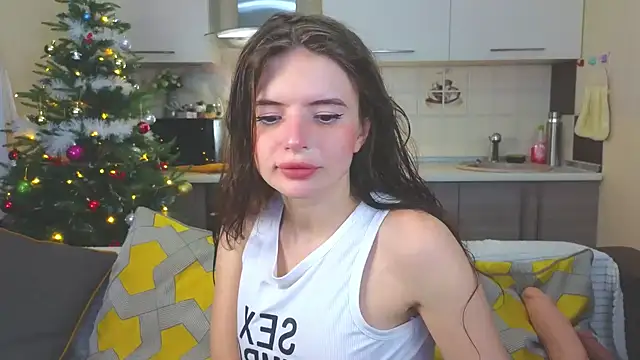 Snapshot of Naughty_Alice chatting on 15, 12, 2024 Naughty Alice online show from 15, 12, 2024