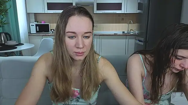 Snapshot of Naughty_Alice chatting on 4, 2, 2026 Naughty Alice online show from 4, 2, 2026